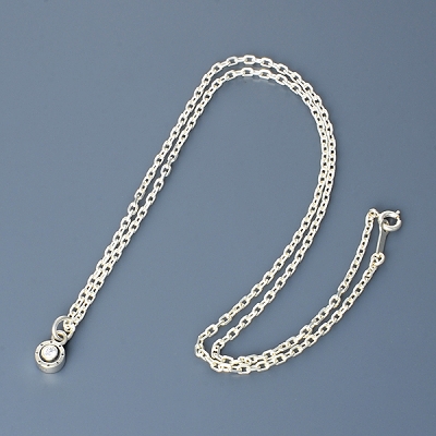 シルバーネックレス