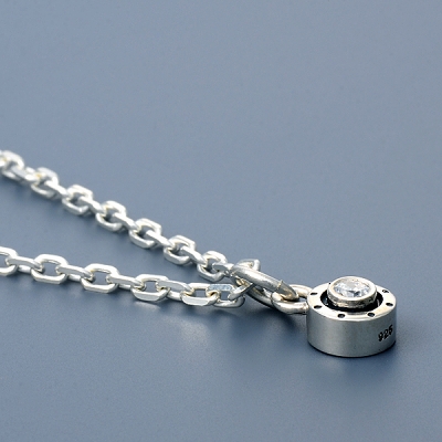 シルバーネックレス