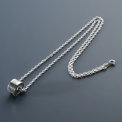 シルバーネックレス