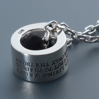 シルバーネックレス