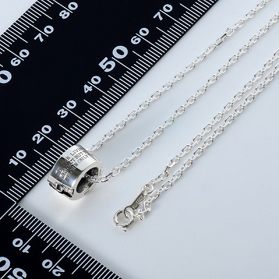 シルバーネックレス