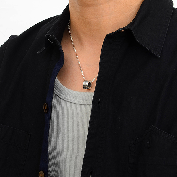 シルバーネックレス