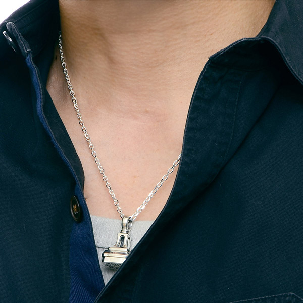 シルバーネックレス