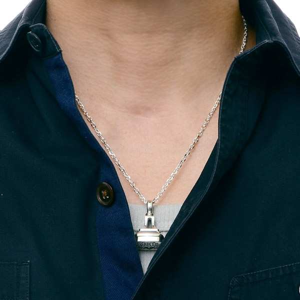 シルバーネックレス