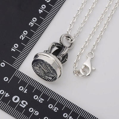 シルバーネックレス