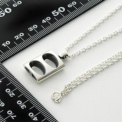 シルバーネックレス
