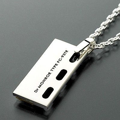 シルバーネックレス