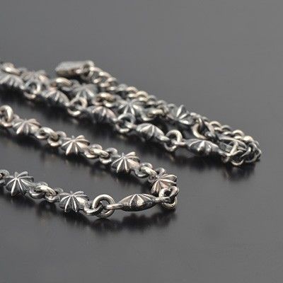 シルバーネックレス