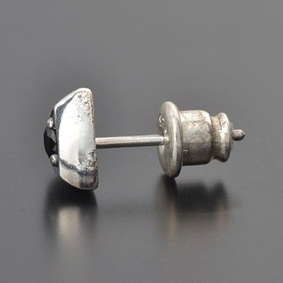 シルバースタッドピアス(片耳用)