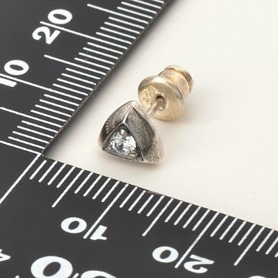 シルバースタッドピアス(片耳用)