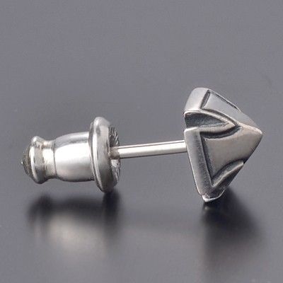 シルバースタッドピアス(片耳用)