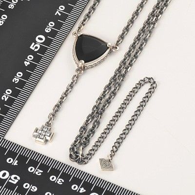 シルバーネックレス