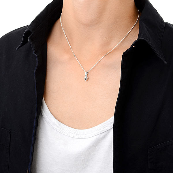 シルバーネックレス