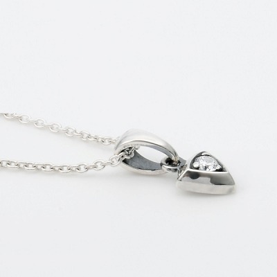 シルバーネックレス