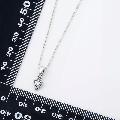 シルバーネックレス