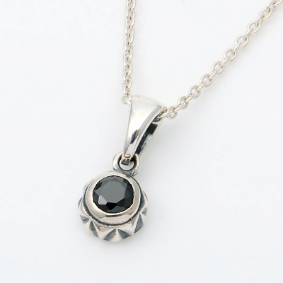 シルバーネックレス