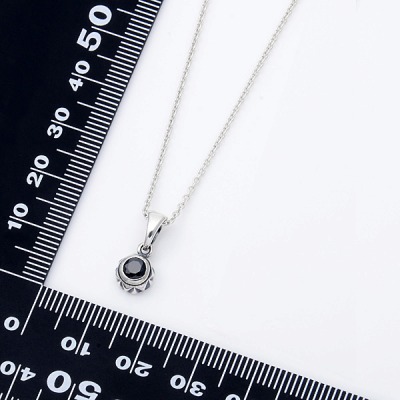 シルバーネックレス