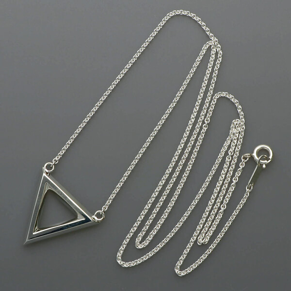 シルバーネックレス