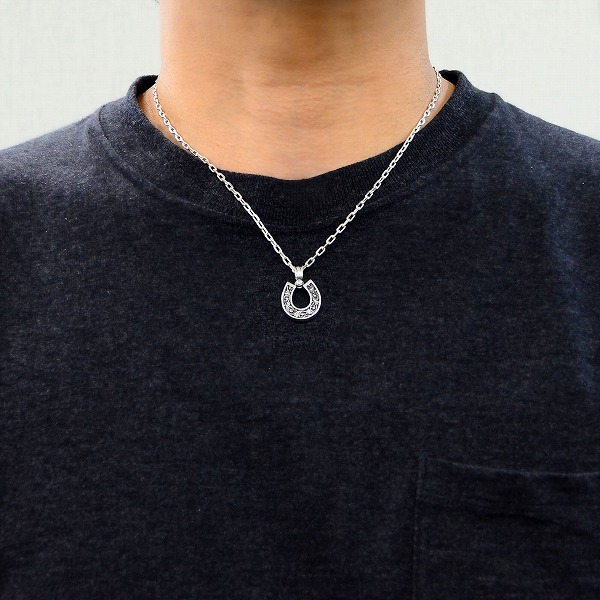 シルバーネックレス