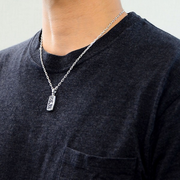 シルバーネックレス