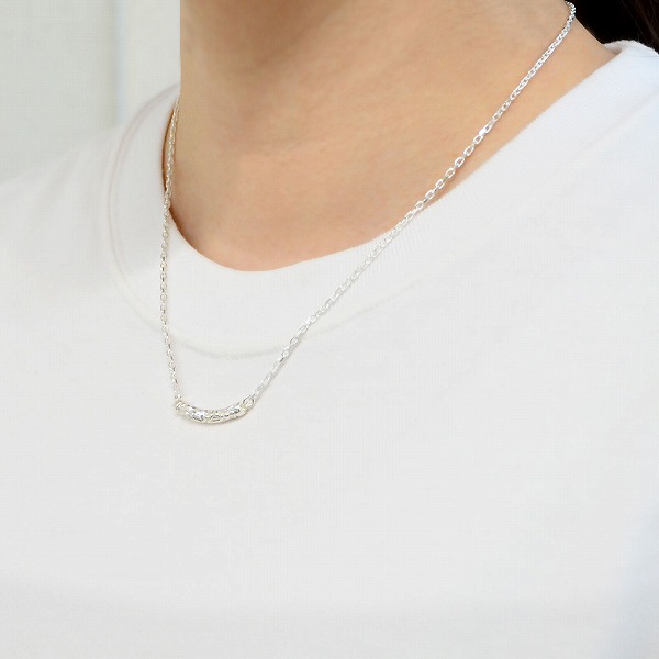 シルバーネックレス