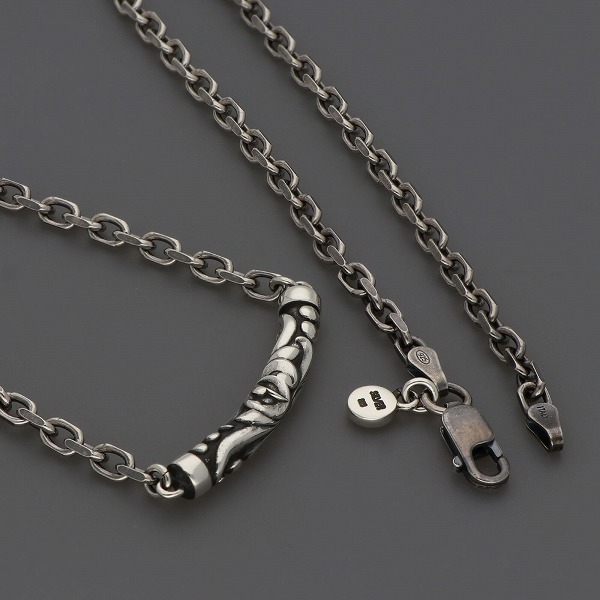 シルバーネックレス