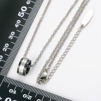 チタンネックレス