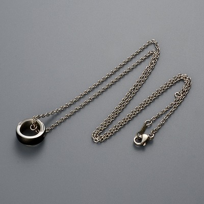 チタンネックレス