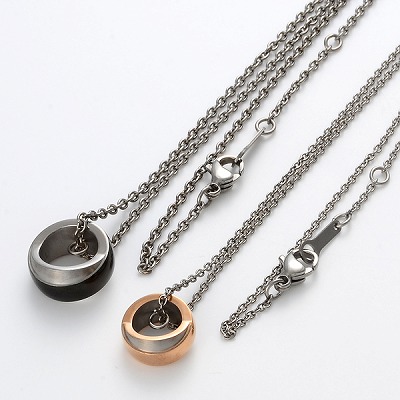 チタンペアネックレス