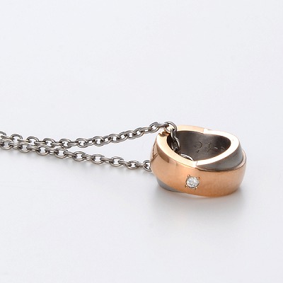 チタンネックレス