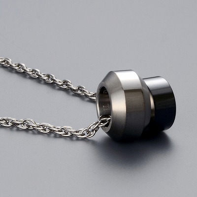 チタンネックレス