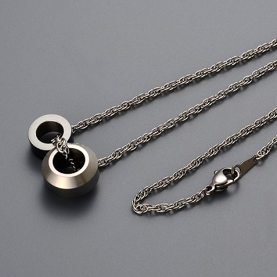 チタンネックレス