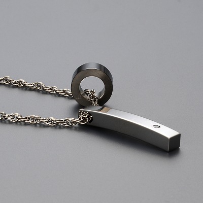 チタンネックレス