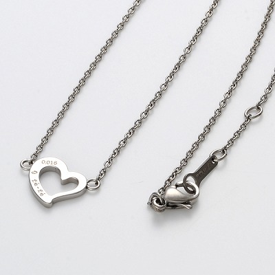 チタンネックレス