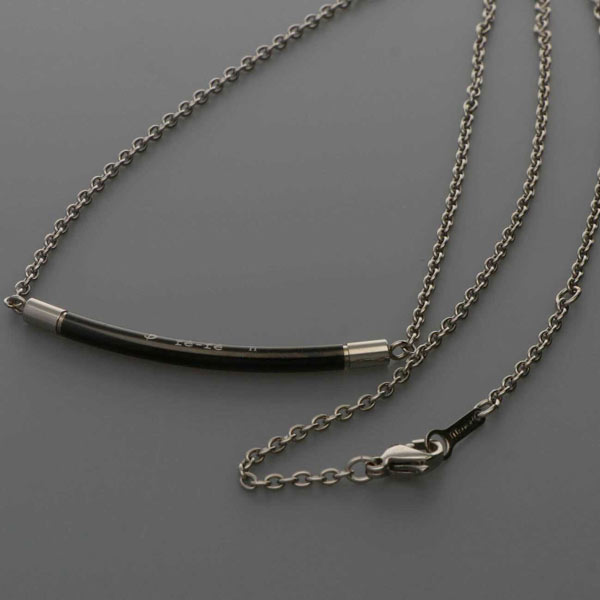 チタンネックレス