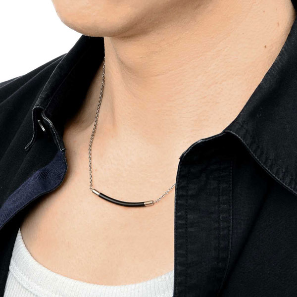 チタンネックレス