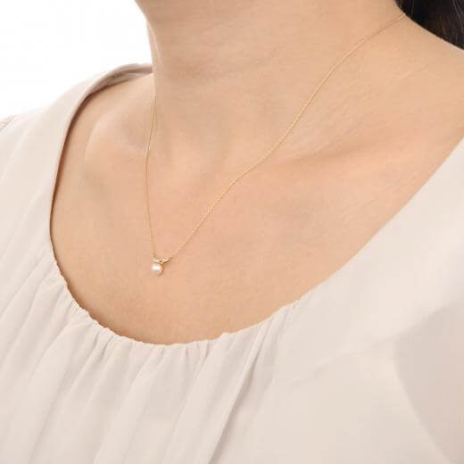 イエローゴールドネックレス