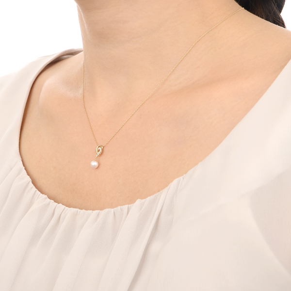 イエローゴールドネックレス