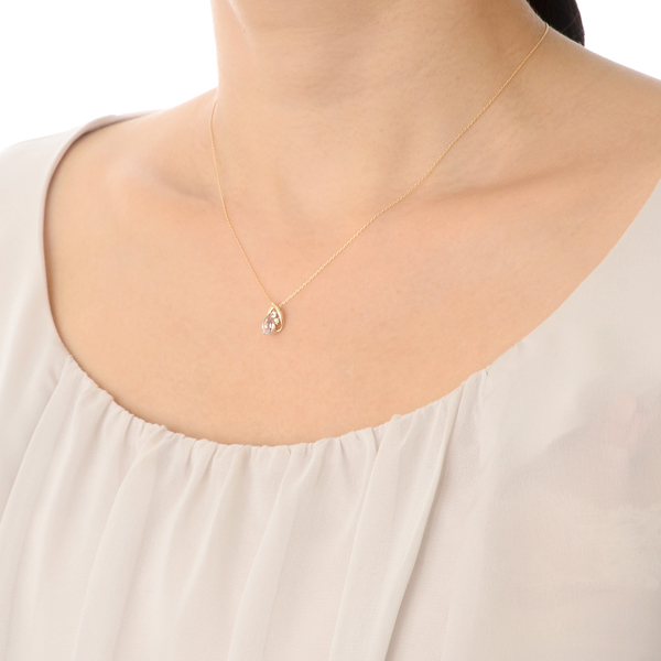 イエローゴールドネックレス