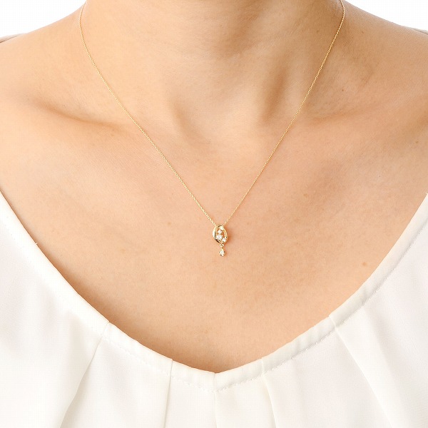 イエローゴールドネックレス