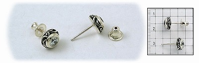 シルバースタッドピアス