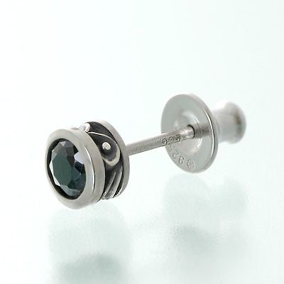 シルバースタッドピアス(片耳用)