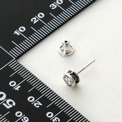 シルバースタッドピアス(片耳用)