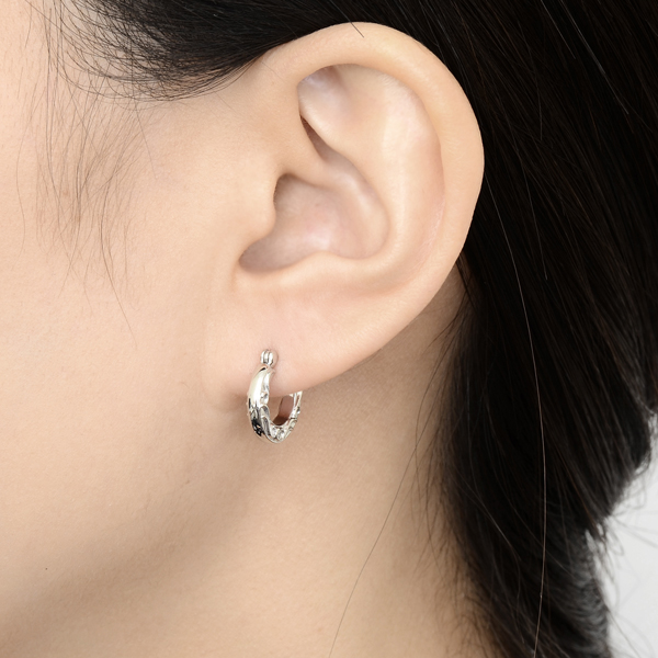 シルバーピアス