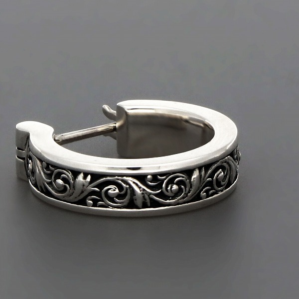 シルバーピアス