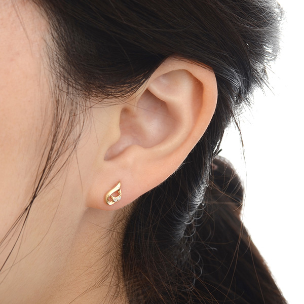 イエローゴールピアス