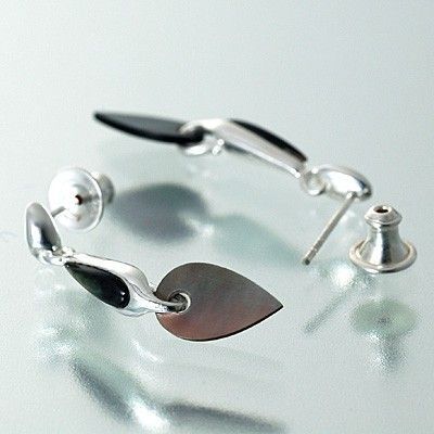 シルバースタッドピアス