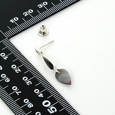 シルバースタッドピアス