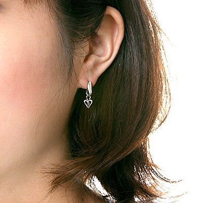 シルバースタッドピアス