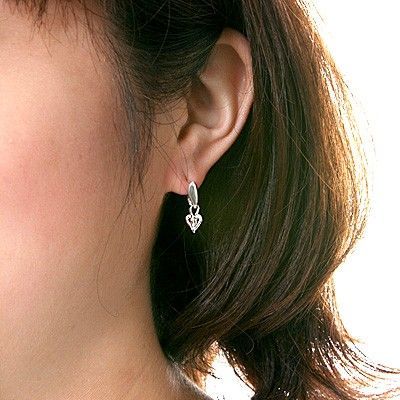 シルバースタッドピアス